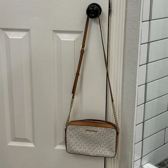 Michael Kors Jet Set Medium Logo Printed Crossbody White & - Picture 3 of 17